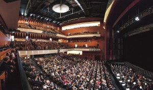 Salzbrenner stattet Festspielhaus Baden-Baden mit Ton- und Videotechnik aus