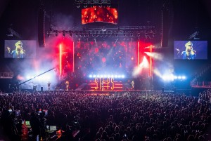 Tess Minor nutzt GLP-Produkte für Steps-Arena-Shows