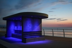 Corona: Anolis-lit landmarks turn blue around UK to support NHS and essential workers