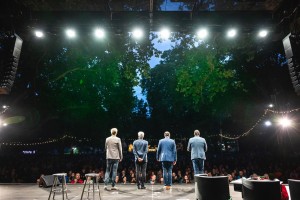 Elation Proteus Lucius im Wiener Theater im Park installiert